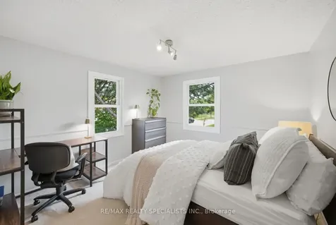 3051 Plum Tree Court Mississauga ON L5N 4X6