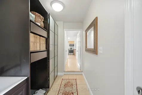 3051 Plum Tree Court Mississauga ON L5N 4X6