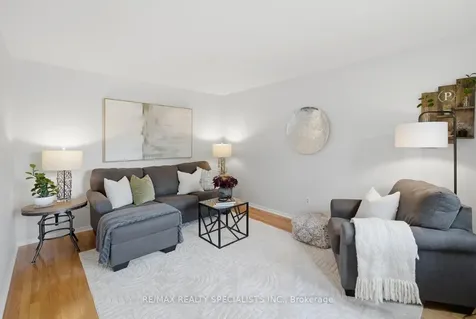 3051 Plum Tree Court Mississauga ON L5N 4X6