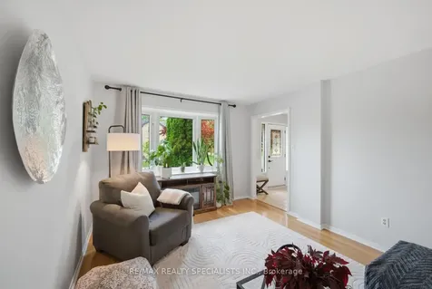 3051 Plum Tree Court Mississauga ON L5N 4X6