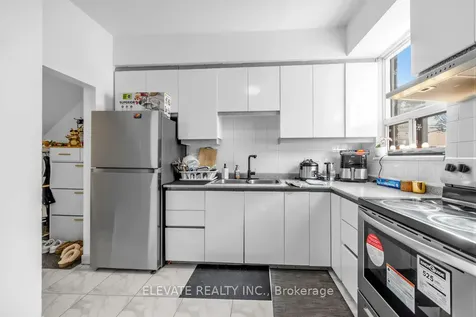 1262 Lansdowne Avenue Toronto ON M6H 3Z8