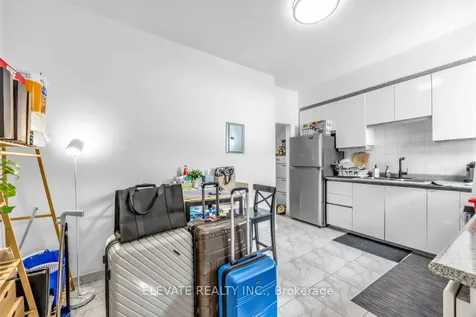 1262 Lansdowne Avenue Toronto ON M6H 3Z8