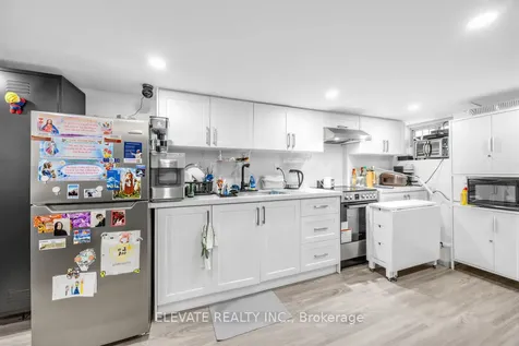 1262 Lansdowne Avenue Toronto ON M6H 3Z8