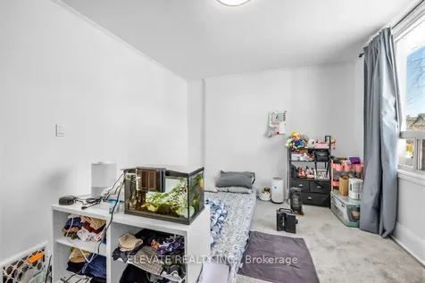 1262 Lansdowne Avenue Toronto ON M6H 3Z8
