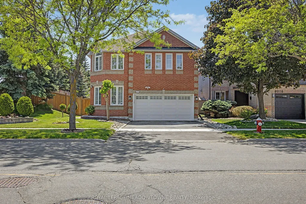 6012 Maple Gate Circle Mississauga ON L5N 7A7