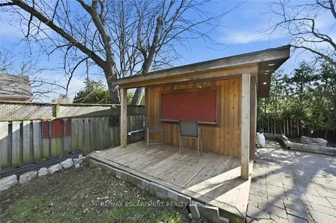 2330 Alma Dale Avenue Burlington ON L7P 1S3