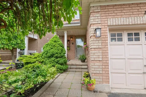 13 Twin Pines Crescent Brampton ON L7A 1M6
