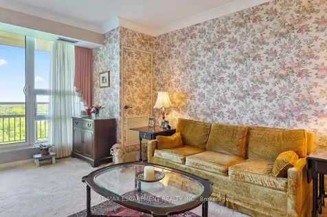 1359 White Oaks Boulevard Oakville ON L6H 2R8