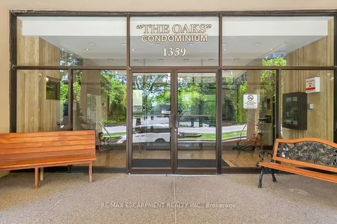 1359 White Oaks Boulevard Oakville ON L6H 2R8