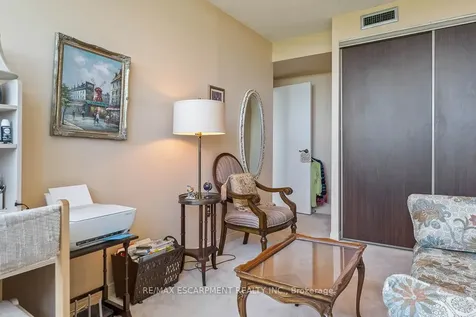 1359 White Oaks Boulevard Oakville ON L6H 2R8