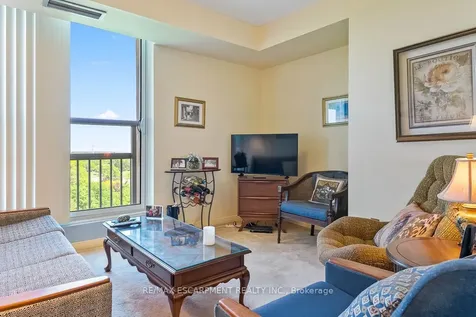 1359 White Oaks Boulevard Oakville ON L6H 2R8