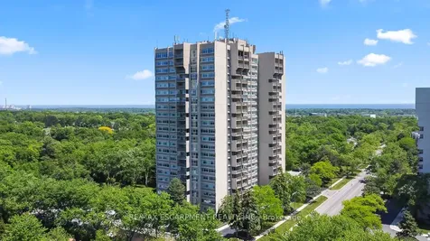 1359 White Oaks Boulevard Oakville ON L6H 2R8