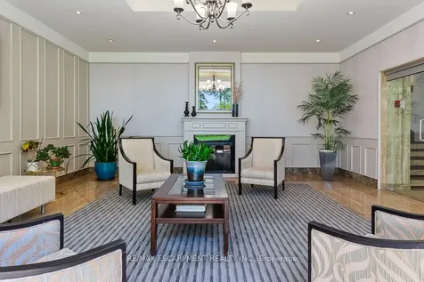 1359 White Oaks Boulevard Oakville ON L6H 2R8