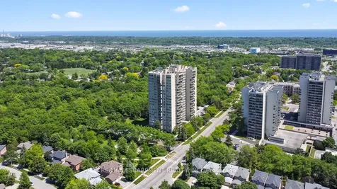 1359 White Oaks Boulevard Oakville ON L6H 2R8