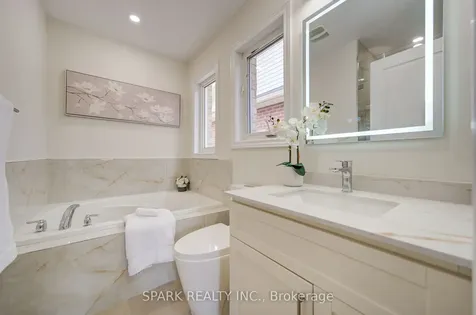3057 Doyle Street Mississauga ON L5M 0N3