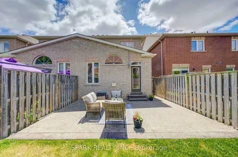 3057 Doyle Street Mississauga ON L5M 0N3