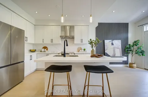 3057 Doyle Street Mississauga ON L5M 0N3