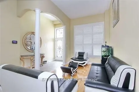 6 Everingham Circle Brampton ON L6R 0R6