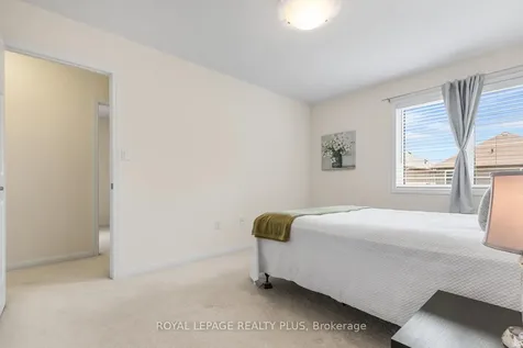 17 Francis Lundy Street Brampton ON L6Y 4X8