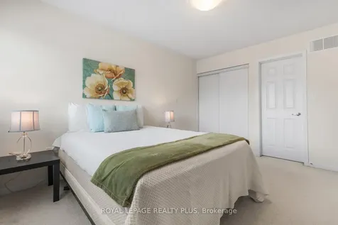 17 Francis Lundy Street Brampton ON L6Y 4X8