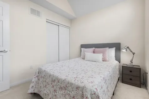 17 Francis Lundy Street Brampton ON L6Y 4X8