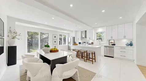 88 Waniska Avenue Toronto ON M8Y 1R3