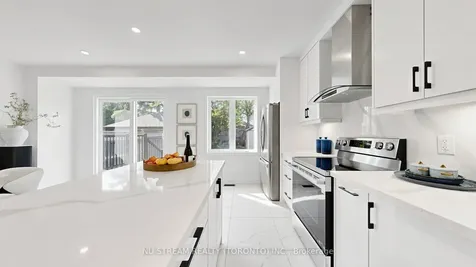 88 Waniska Avenue Toronto ON M8Y 1R3