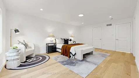 88 Waniska Avenue Toronto ON M8Y 1R3