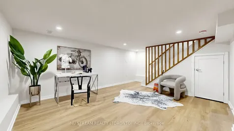 88 Waniska Avenue Toronto ON M8Y 1R3