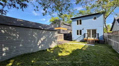 88 Waniska Avenue Toronto ON M8Y 1R3