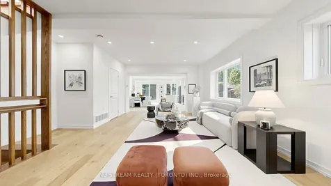 88 Waniska Avenue Toronto ON M8Y 1R3