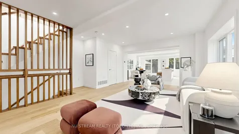 88 Waniska Avenue Toronto ON M8Y 1R3