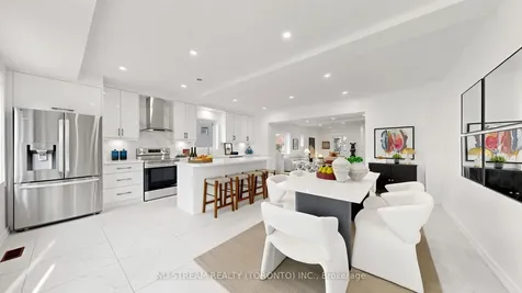 88 Waniska Avenue Toronto ON M8Y 1R3