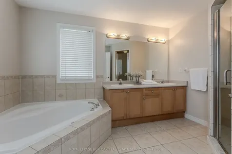 2454 Sutton Drive Burlington ON L7L 7A9
