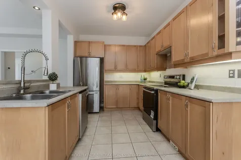2454 Sutton Drive Burlington ON L7L 7A9
