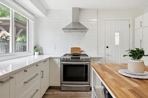 4493 Bennett Road Burlington ON L7L 1Y5