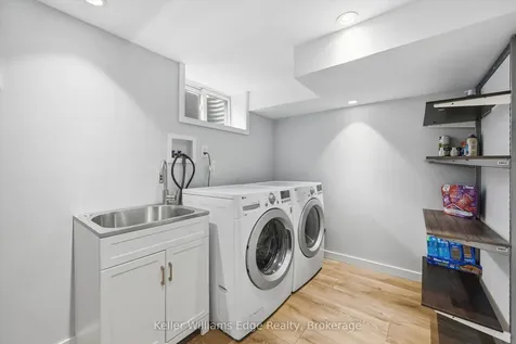 4493 Bennett Road Burlington ON L7L 1Y5
