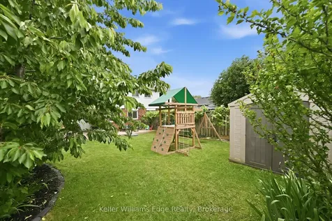 4493 Bennett Road Burlington ON L7L 1Y5