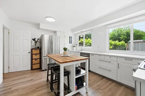 4493 Bennett Road Burlington ON L7L 1Y5