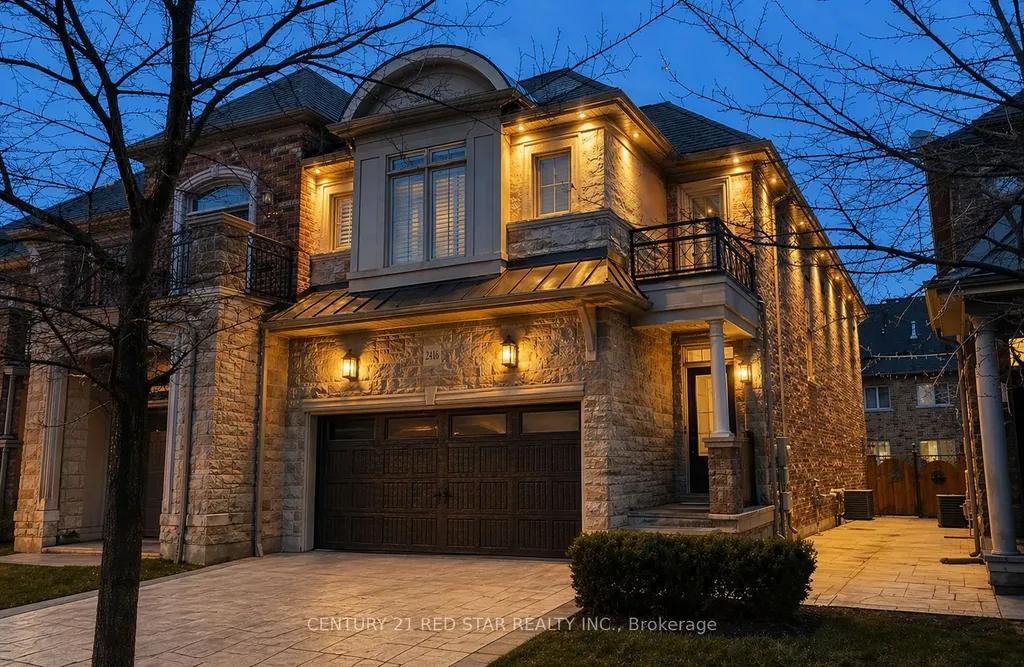 2416 Village Common Oakville ON L6M 0S2