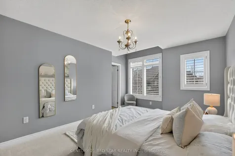 2416 Village Common Oakville ON L6M 0S2