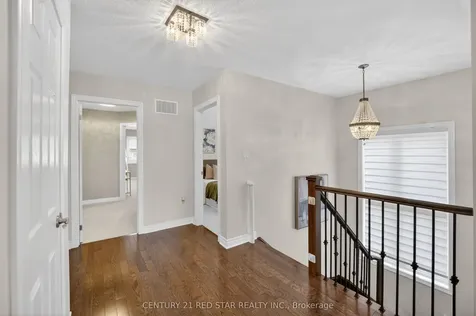 2416 Village Common Oakville ON L6M 0S2