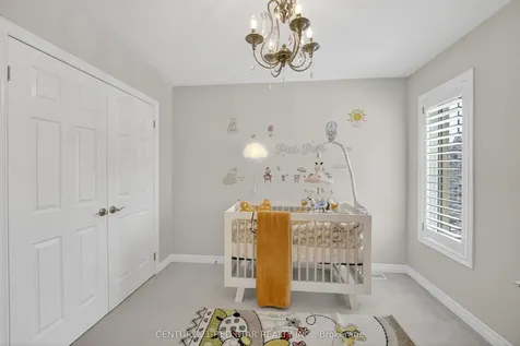 2416 Village Common Oakville ON L6M 0S2