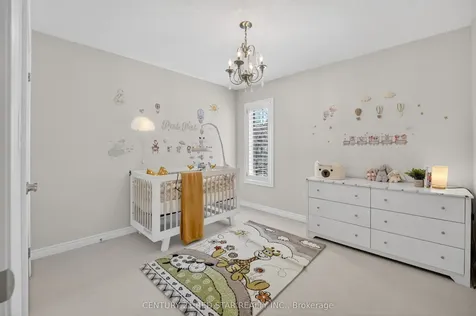2416 Village Common Oakville ON L6M 0S2