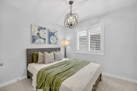 2416 Village Common Oakville ON L6M 0S2