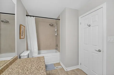 2416 Village Common Oakville ON L6M 0S2