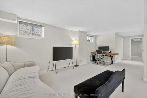2416 Village Common Oakville ON L6M 0S2
