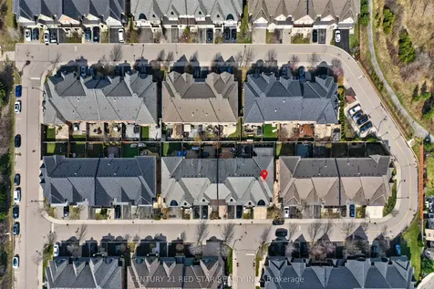 2416 Village Common Oakville ON L6M 0S2