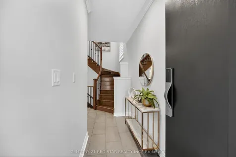 2416 Village Common Oakville ON L6M 0S2