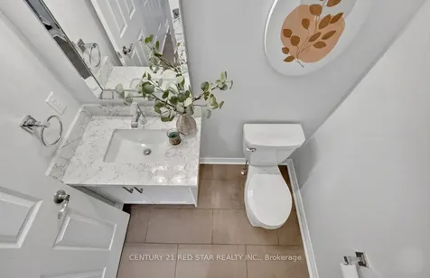 2416 Village Common Oakville ON L6M 0S2